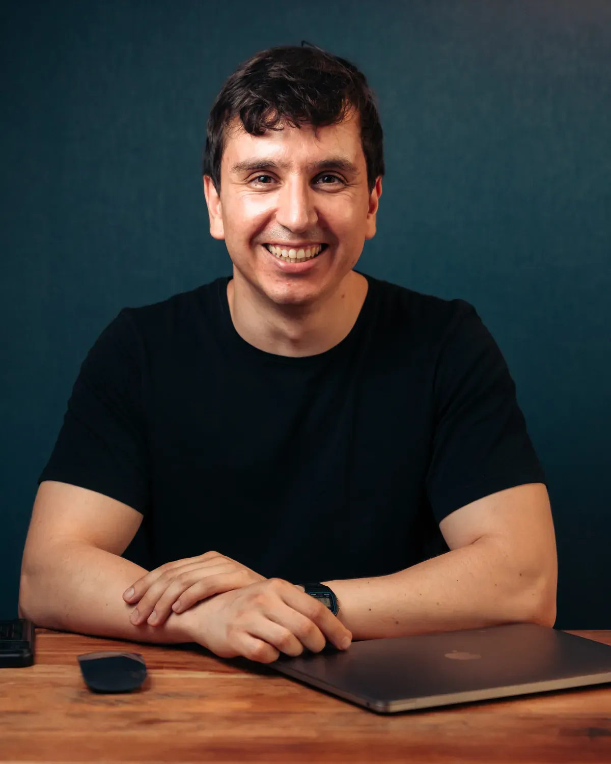 Retrato de Matías Gajardo en su escritorio